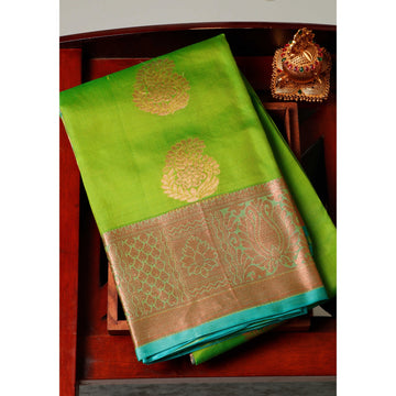 Green Colour Traditional Saree 2